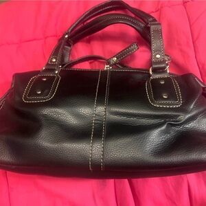 Elegant Black Leather Handbag